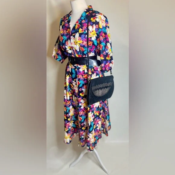 Vintage floral Jaeger outfit set, skirt & top, floral set, floral skirt, size M, - Picture 2 of 16